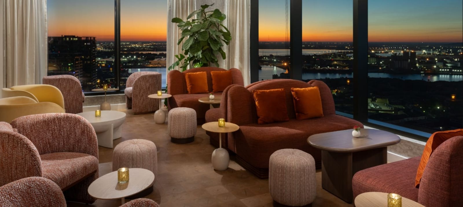 Beacon Tampa Rooftop Lounge