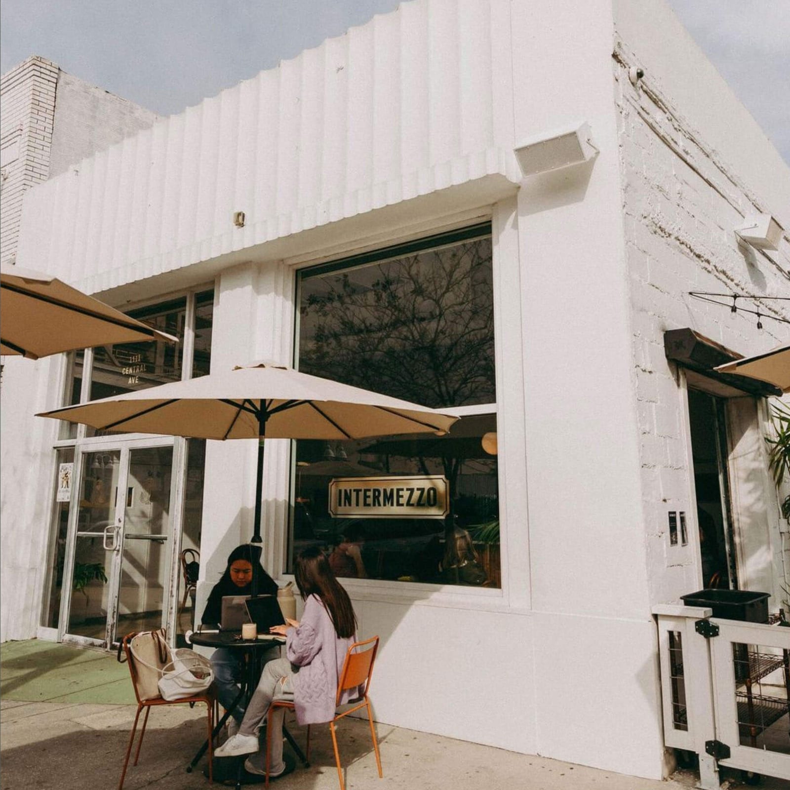 Intermezzo Coffee & Cocktails